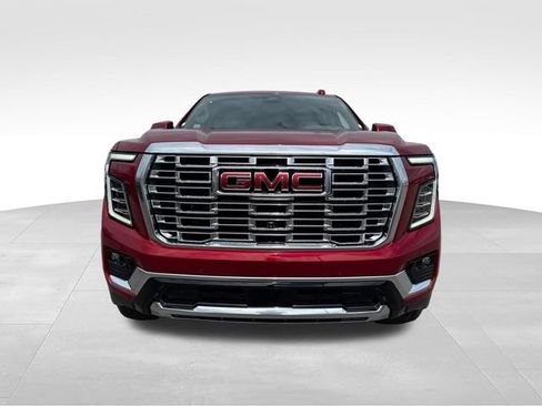 New 2026 GMC Yukon XL Denali w/ Denali Reserve Package AWD/4WD image 8