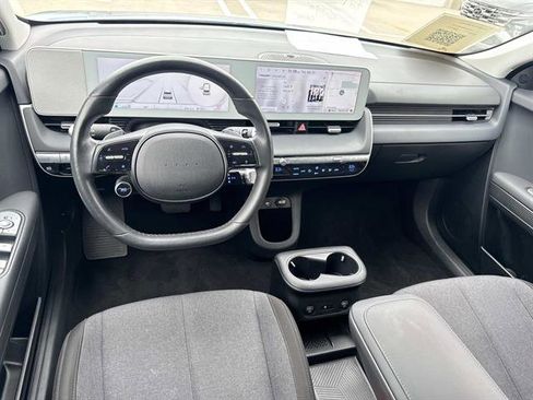 Used 2024 Hyundai Ioniq 5 SEL RWD image 9