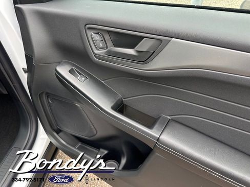 New 2026 Ford Escape Active image 14