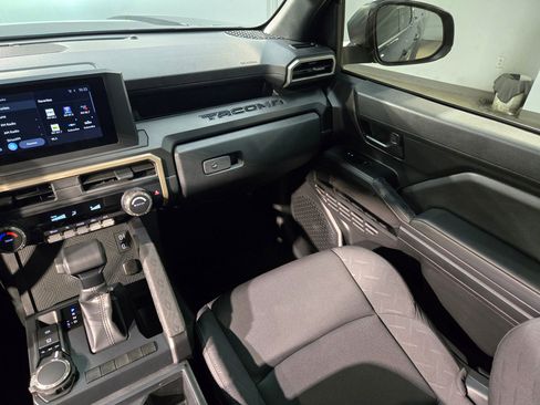 Used 2024 Toyota Tacoma SR image 13