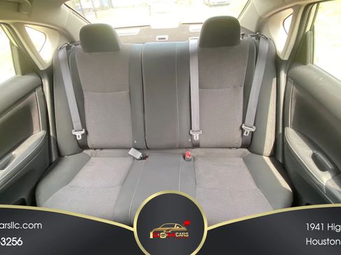 Used 2019 Nissan Sentra S FWD image 9