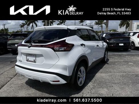 Used 2023 Nissan Kicks S image 3