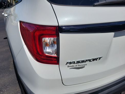 Used 2021 Honda Passport Elite image 11