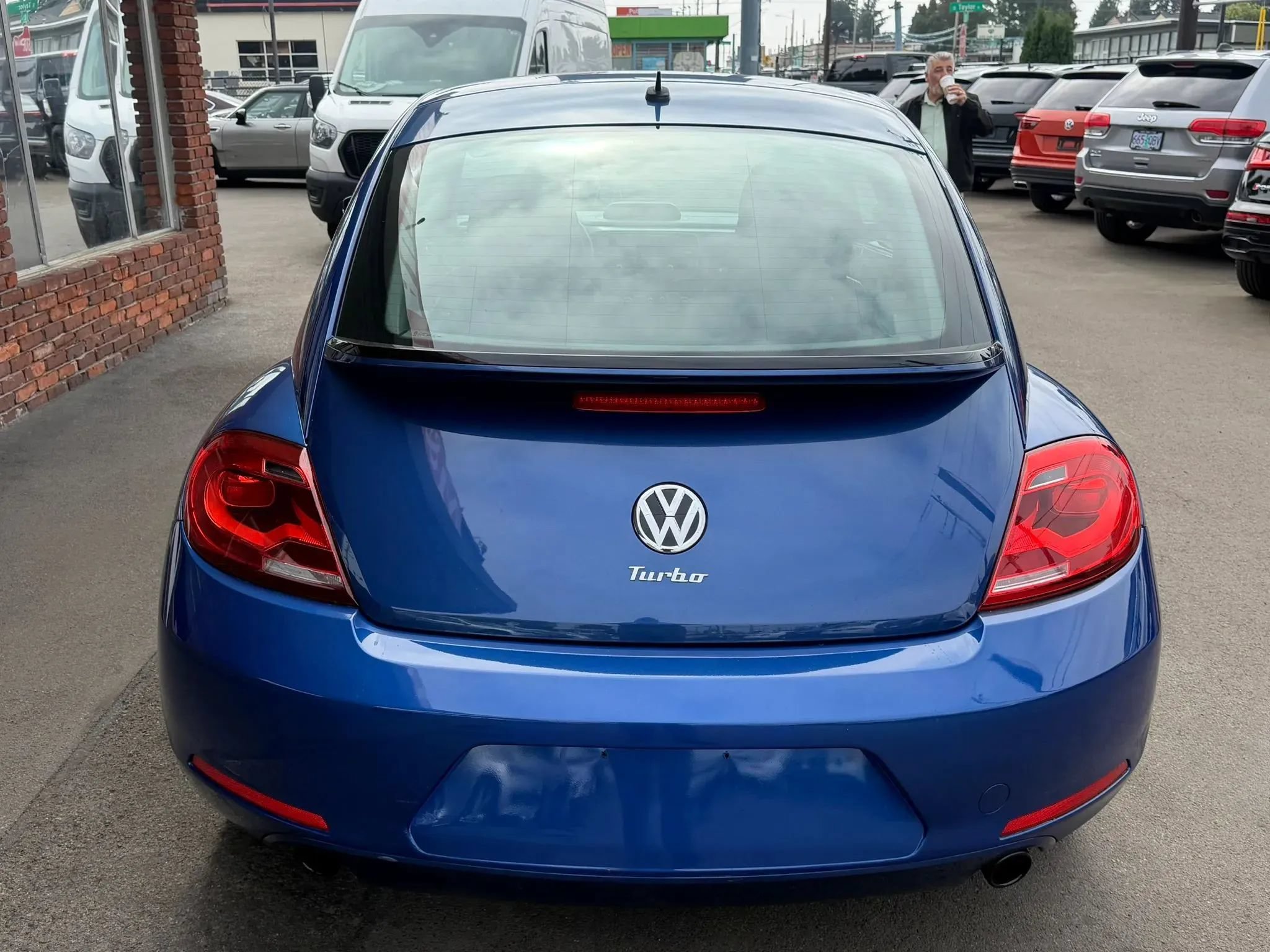 Used 2012 Volkswagen Beetle 2.0T FWD image 4