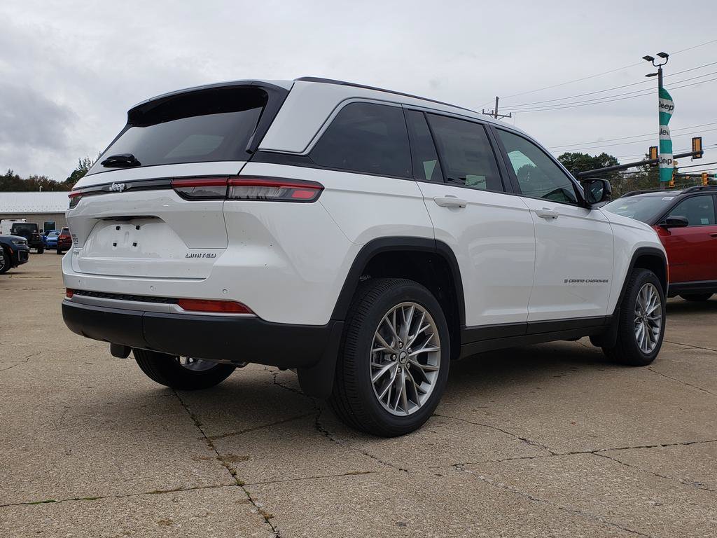 New 2027 Jeep Grand Cherokee Limited AWD/4WD image 3