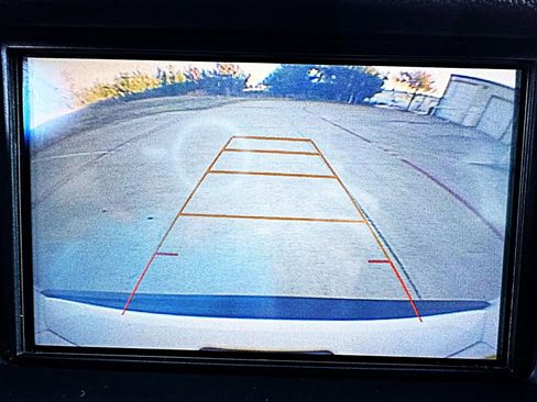 Used 2019 GMC Yukon XL SLE image 22