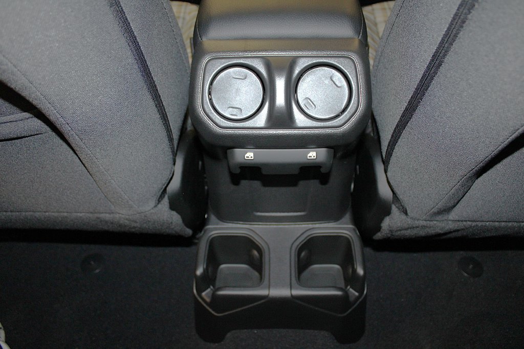 New 2026 Jeep Wrangler Unlimited Sport AWD/4WD image 31