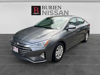 Used 2020 Hyundai Elantra SE w/ Cargo Package (C1)