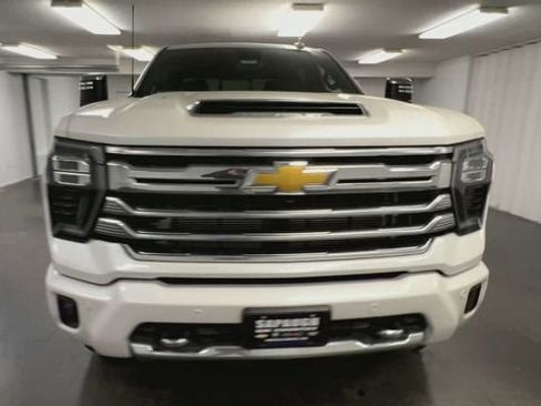 New 2025 Chevrolet Silverado 2500 High Country w/ Technology Package AWD/4WD image 3