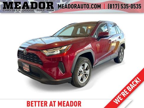 Used 2025 Toyota RAV4 XLE image 1