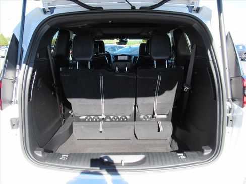 Used 2025 Chrysler Pacifica Limited FWD image 29