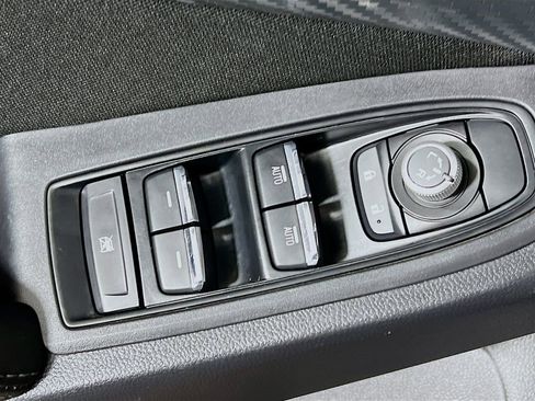 Used 2025 Subaru Ascent Premium image 16