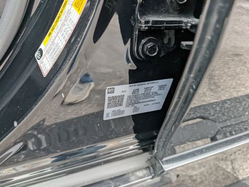 Certified 2025 GMC Hummer EV 2X w/ LPO, Sport Package image 13