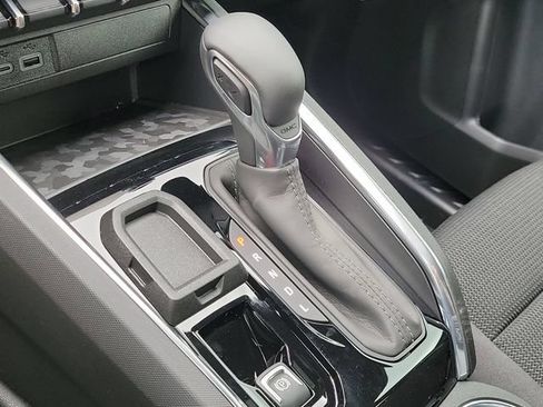 New 2026 GMC Canyon Elevation w/ Technology Package RWD image 11