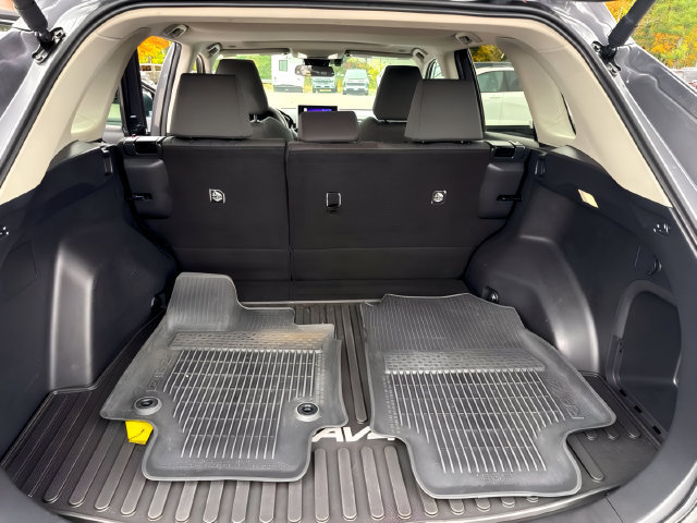 Used 2024 Toyota RAV4 XLE w/ Convenience Package AWD/4WD image 18