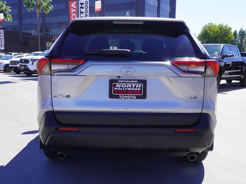 Certified 2023 Toyota RAV4 LE FWD image 6