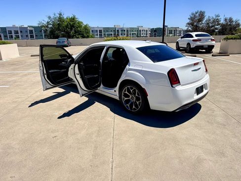 Used 2016 Chrysler 300 S w/ Light Group RWD image 25