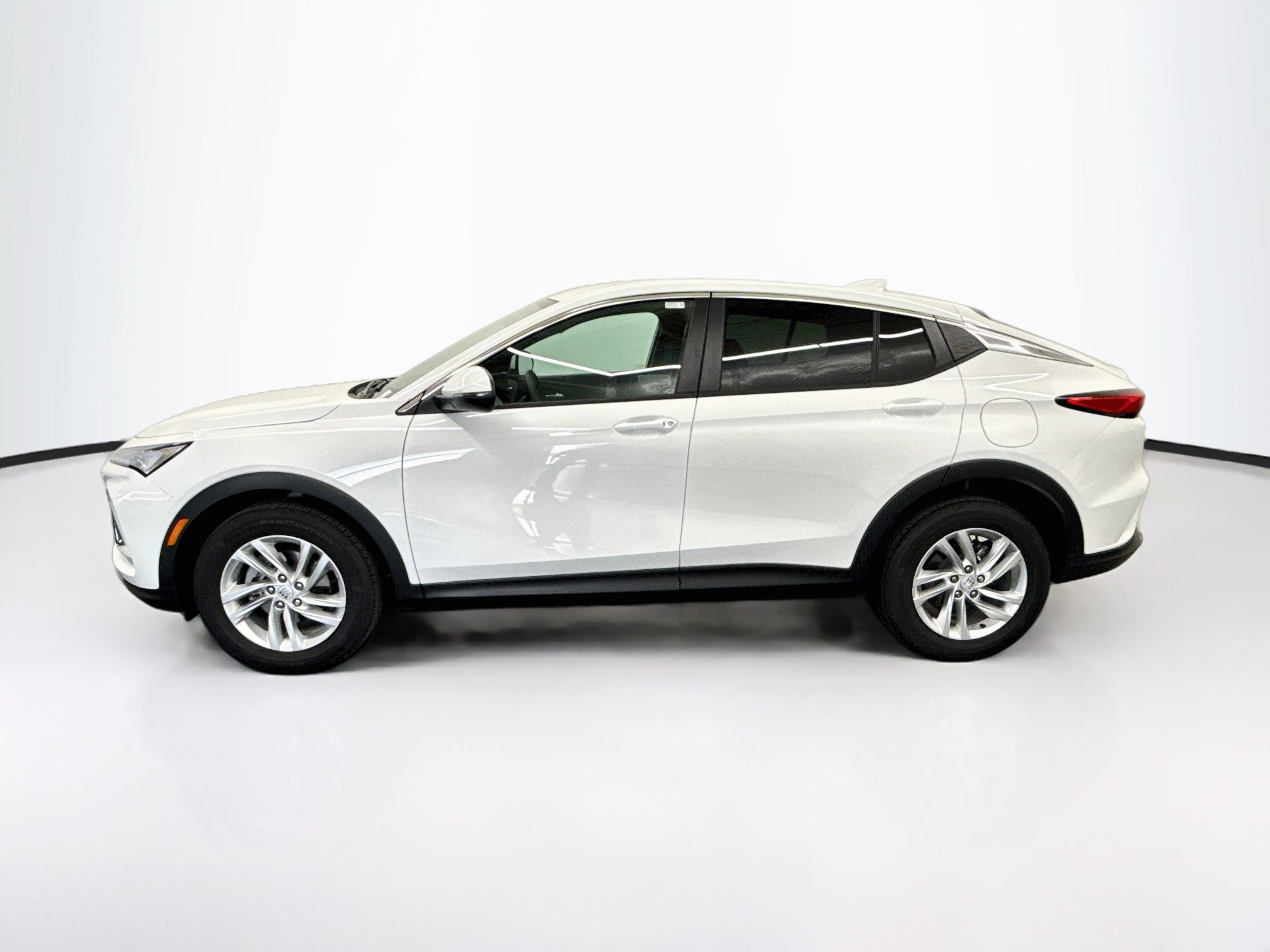 Used 2026 Buick Envista Preferred FWD image 4