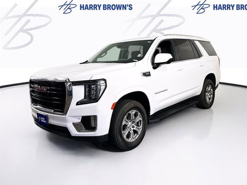 Used 2024 GMC Yukon SLE AWD/4WD image 1