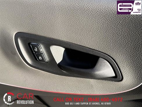 Used 2025 Ford Transit 350 XLT image 43