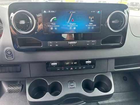 Used 2023 Mercedes-Benz Sprinter 144 Cargo image 11