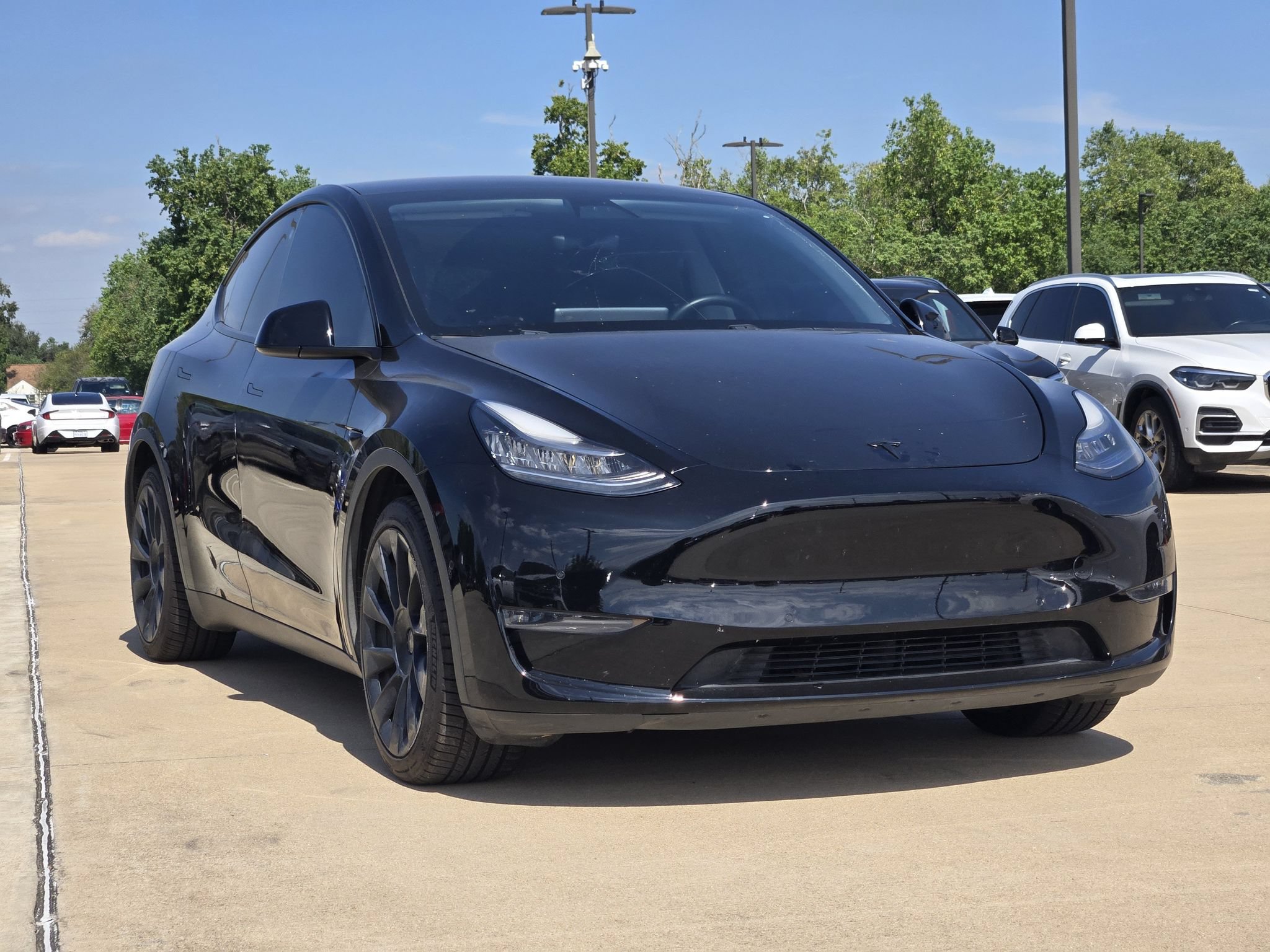 Used 2021 Tesla Model Y Long Range AWD/4WD image 3