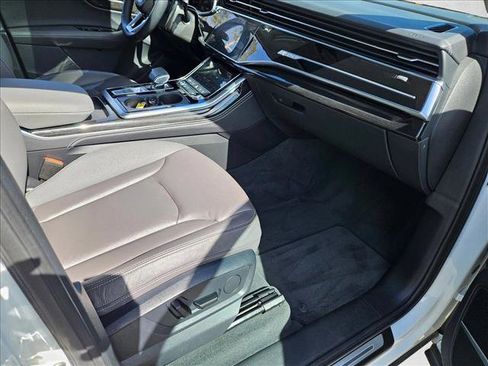 Used 2025 Audi Q7 3.0T Premium Plus image 21