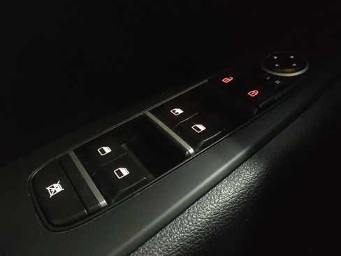 Used 2024 Kia Forte LXS image 27