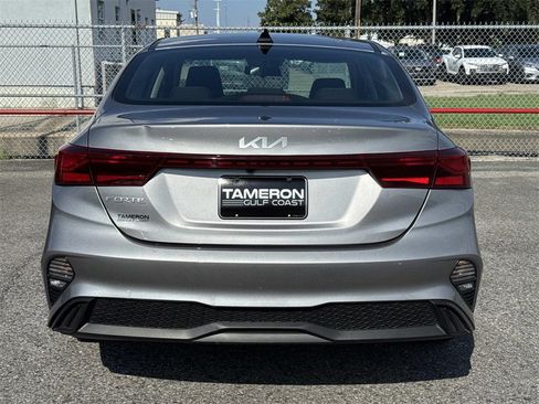 Used 2024 Kia Forte LXS w/ LXS Technology Package image 11