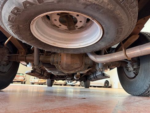 Used 2001 Ford F250 2WD Crew Cab Super Duty image 35