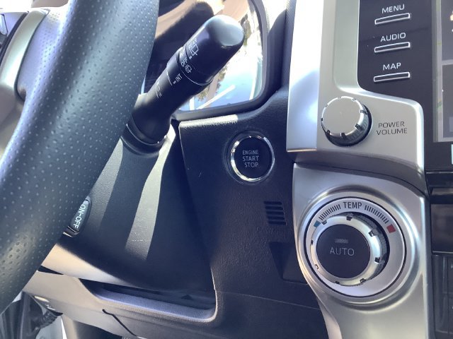 Used 2021 Toyota 4Runner Limited AWD/4WD image 16