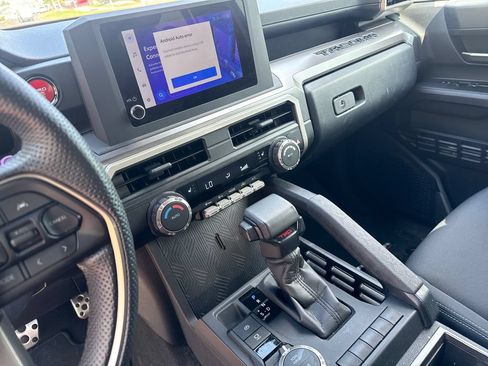 Used 2024 Toyota Tacoma TRD Sport AWD/4WD image 13