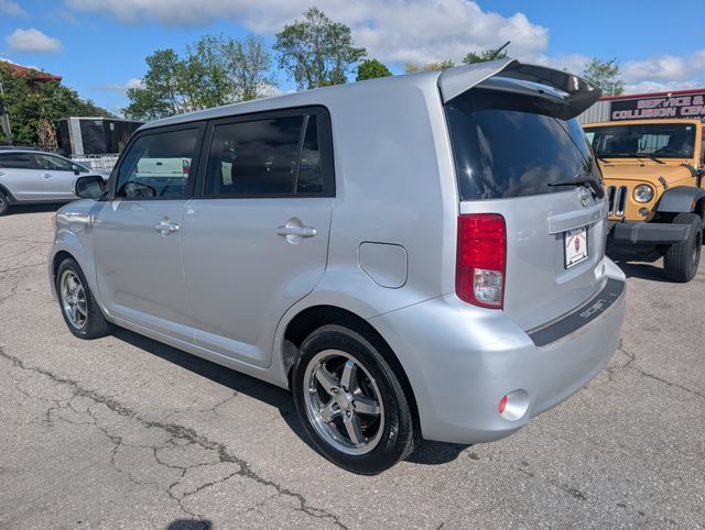 Used 2012 Scion xB FWD image 4