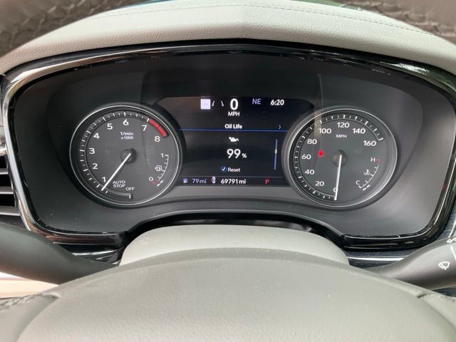 Used 2024 Cadillac XT6 Premium Luxury w/ Technology Package FWD image 11
