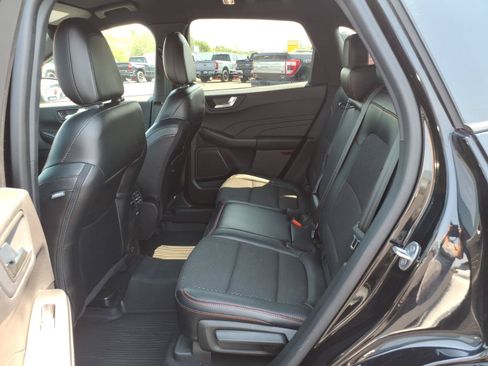 Used 2023 Ford Escape ST-Line w/ Tech Pack #1 AWD/4WD image 14