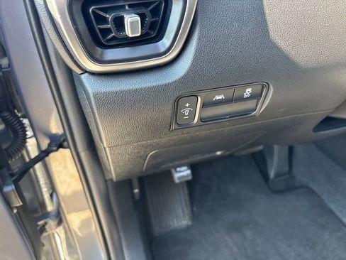 Used 2022 Kia Sorento LX image 22