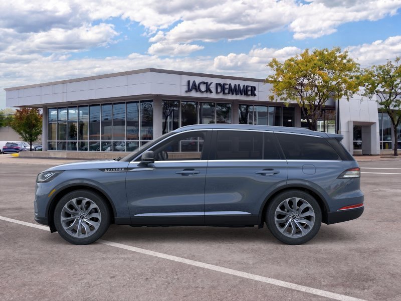 Used 2026 Lincoln Aviator Reserve AWD/4WD image 3