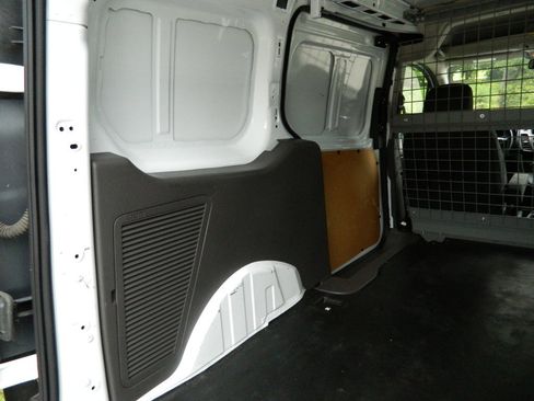Used 2021 Ford Transit Connect XL FWD image 10