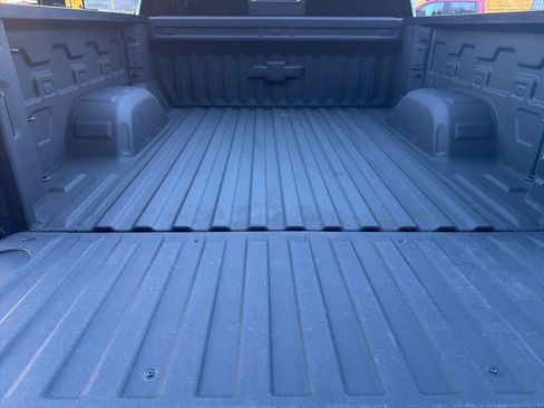 Used 2024 Chevrolet Silverado 1500 LT Trail Boss w/ LT Trail Boss Premium Package image 12