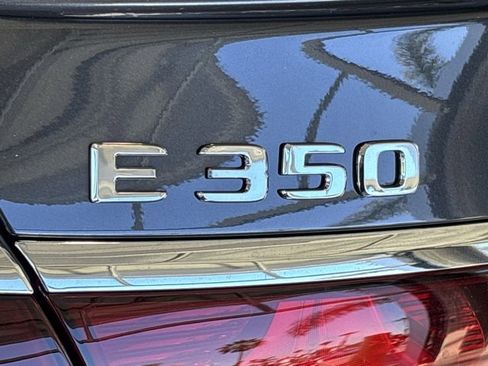 New 2026 Mercedes-Benz E 350 4MATIC Sedan image 4