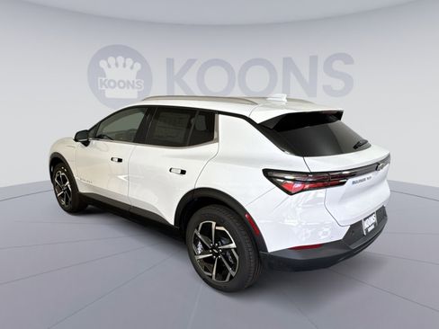 New 2026 Chevrolet Equinox EV LT image 4