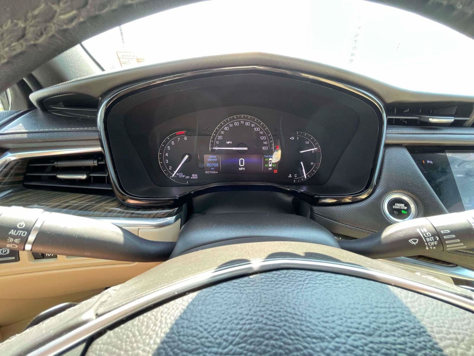 Used 2017 Cadillac XT5 FWD w/ LPO, Wheel Lock Package image 21