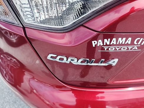 Used 2023 Toyota Corolla LE w/ LE Convenience Package FWD image 16