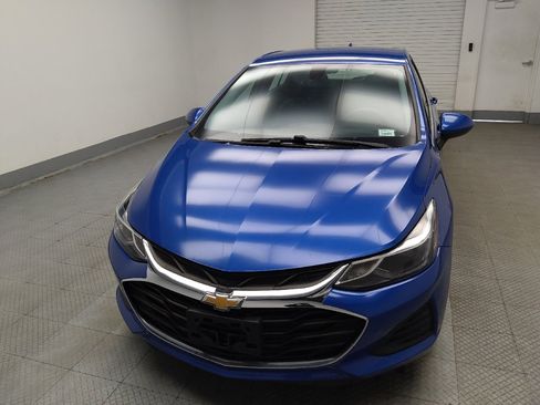 Used 2019 Chevrolet Cruze LT w/ Convenience Package FWD image 15
