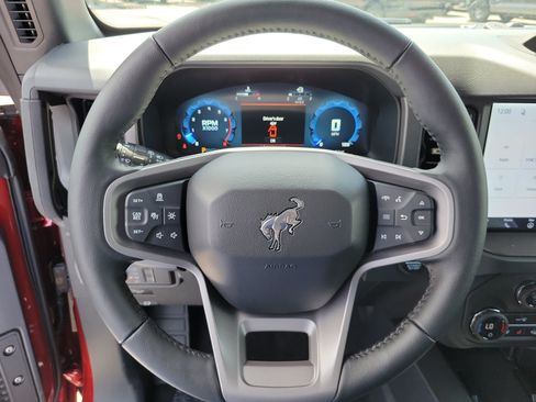 New 2026 Ford Bronco Badlands AWD/4WD image 13