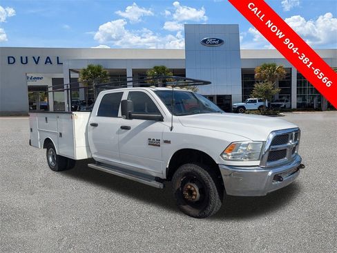 Used 2015 RAM 3500 Tradesman w/ Chrome Appearance Group image 2