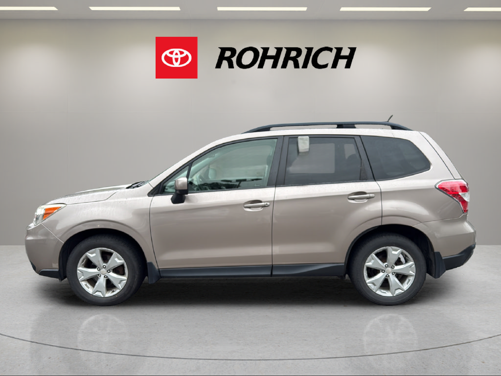Used 2014 Subaru Forester 2.5i Premium w/ All-Weather Package AWD/4WD image 9