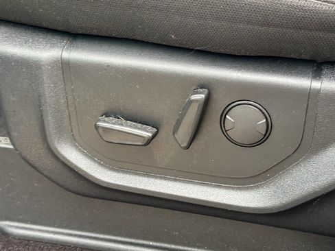 Used 2019 Ford F150 XLT w/ Equipment Group 302A Luxury image 28