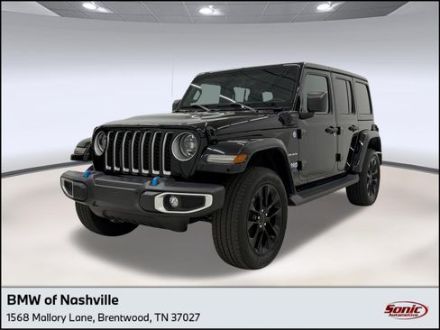 Used 2023 Jeep Wrangler Unlimited Sahara w/ Cold Weather Group AWD/4WD image 1
