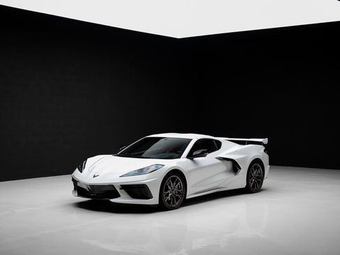 Used 2024 Chevrolet Corvette Stingray Coupe w/ 1LT image 4